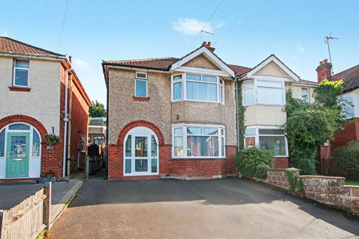 3 Bedroom Semi-Detached House For Sale In Dimond Road, Bitterne Park, SO18