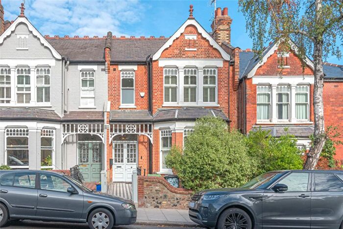 5 Bedroom Terraced House For Sale In Dukes Avenue, London, N10