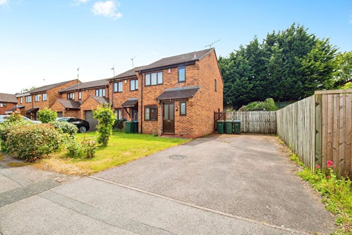 3 Bedroom End Of Terrace House For Sale In Bakers Lane, Chapelfields, Coventry, CV5