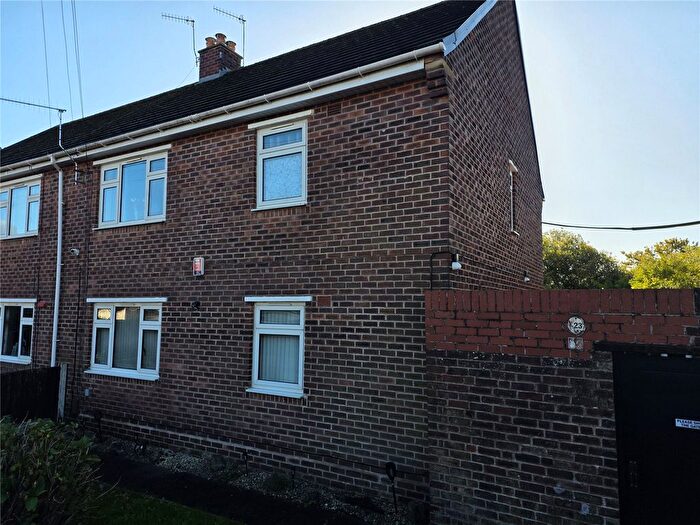 2 Bedroom Flat For Sale In Brookside Drive, Stoke-On-Trent, Staffordshire, ST3