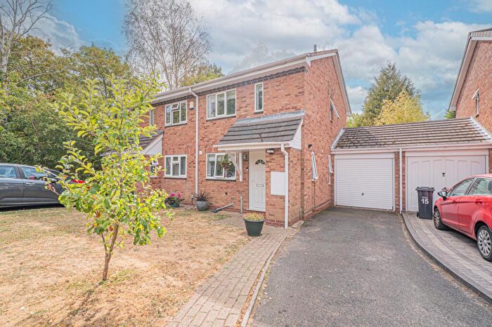 2 Bedroom Semi-Detached House For Sale In Deanbrook Close, Shirley, B90