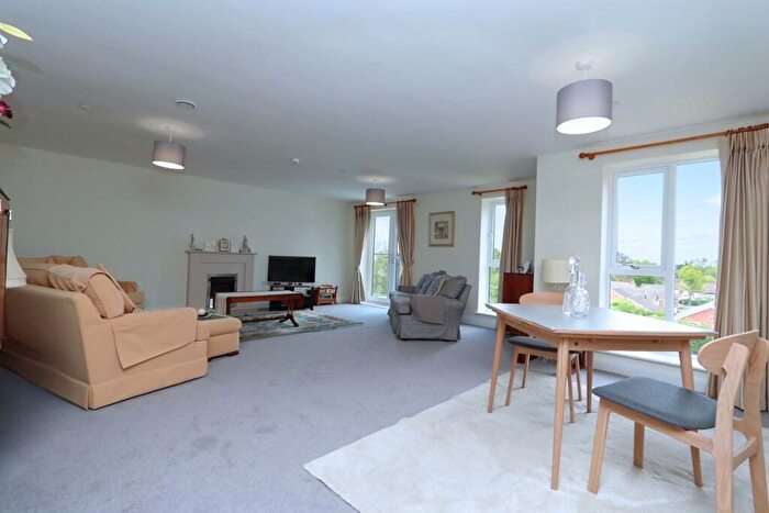 3 Bedroom Retirement Property For Sale In Broadleaf House, Birmingham Road, Wylde Green, B72