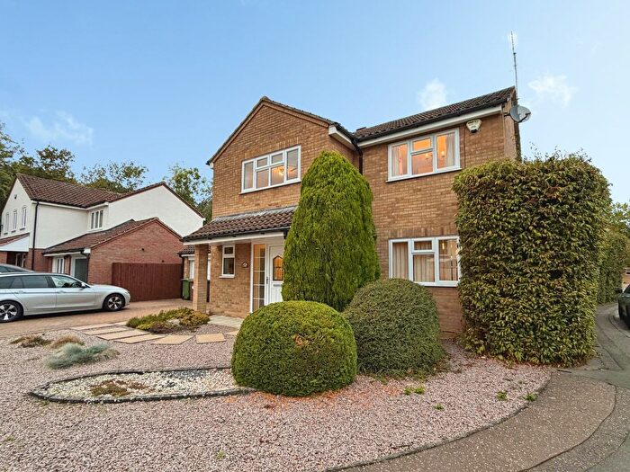 4 Bedroom Property To Rent In Fallowfield, Peterborough, PE2