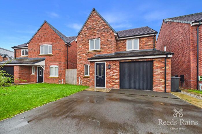3 Bedroom Detached House For Sale In Goldcrest Avenue, Farington Moss, Leyland, Lancashire, PR26