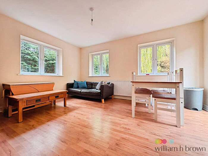5 Bedroom Semi-Detached House To Rent In Brereton Close, Norwich, NR5