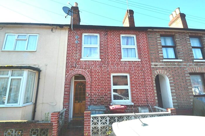 1 Bedroom Flat To Rent In Stanley Grove, Reading, RG1