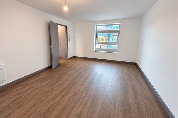 1 Bedroom Flat To Rent In Holyhead Road, Birmingham, B21
