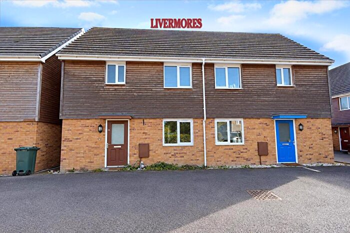 2 Bedroom Terraced House To Rent In Darwin Avenue, Dartford, DA1
