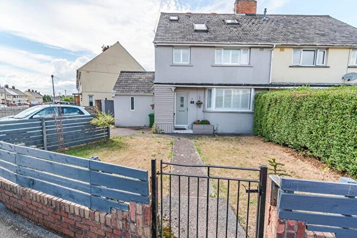 4 Bedroom Semi-Detached House For Sale In Elizabeth Avenue, Barry, CF62