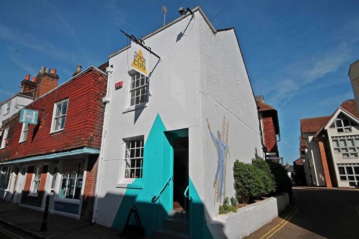 1 Bedroom Apartment To Rent In Adelaide Place, Canterbury, CT1