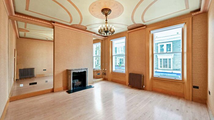 3 Bedroom Maisonette To Rent In Kensington Park Road, London, W11