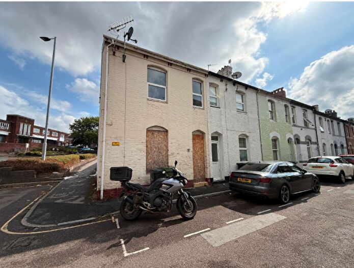 3 Bedroom End Of Terrace House For Sale In Pulchrass Street, Barnstaple, Devon, Devon, EX32