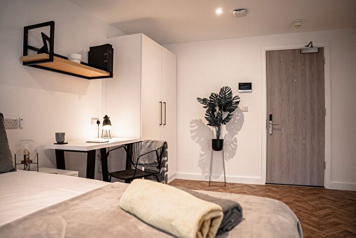 1 Bedroom Studio To Rent In Bridge Street West, Hockley, Birmingham, B19