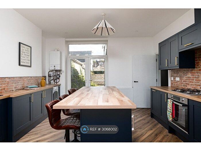 2 Bedroom Flat To Rent In Newport Road, Cardiff, CF24