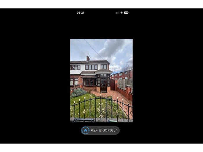 3 Bedroom Terraced House To Rent In Railway St, West Bromwich, B70
