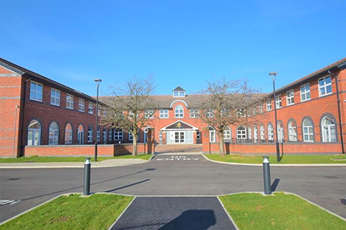 1 Bedroom Flat To Rent In Forest Road, Feltham, TW13