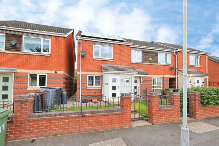 2 Bedroom End Of Terrace House For Sale In Mayfield Road, East Park, Wolverhampton, WV1