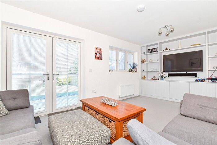 4 Bedroom Semi-Detached House For Sale In Honeysuckle Way, Coxheath, Maidstone, Kent, ME17