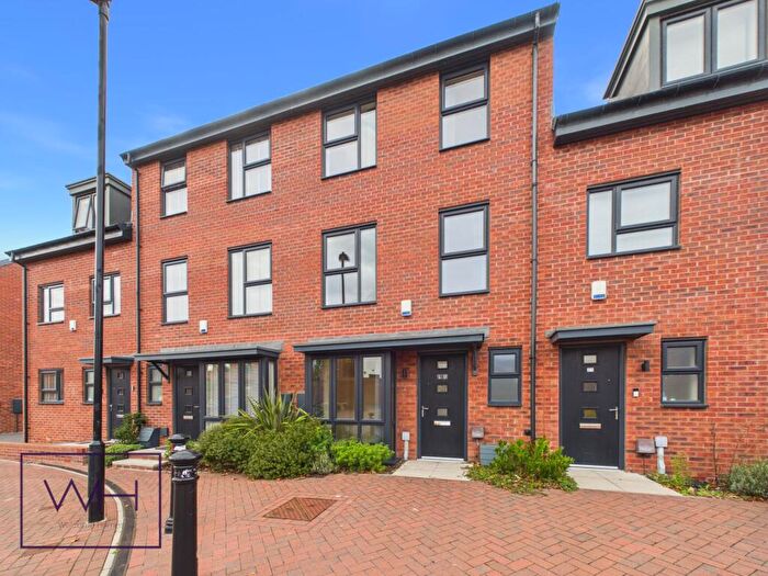 4 Bedroom House To Rent In Dove Mews, Lakeside, Doncaster, DN4