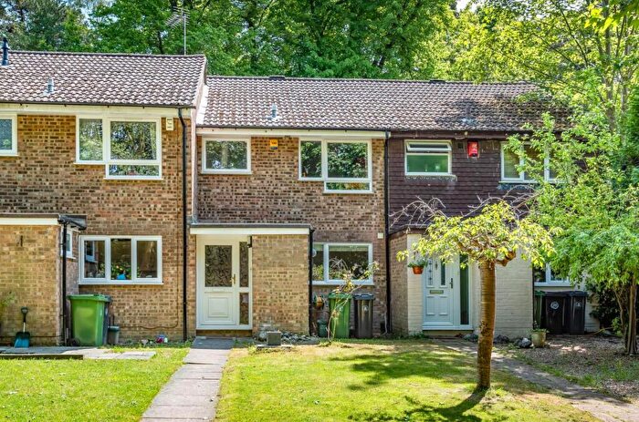 3 Bedroom House To Rent In Glassonby Walk, Camberley, GU15