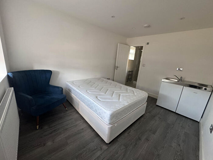 Studio To Rent In Russell Road, Tilbury, RM18
