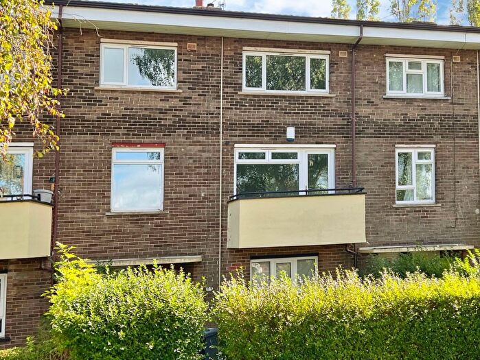2 Bedroom Maisonette For Sale In Ravendale Drive, Lincoln, LN2