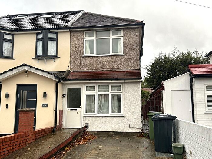 2 Bedroom Property To Rent In Lynmouth Road, Perivale, Greenford, UB6