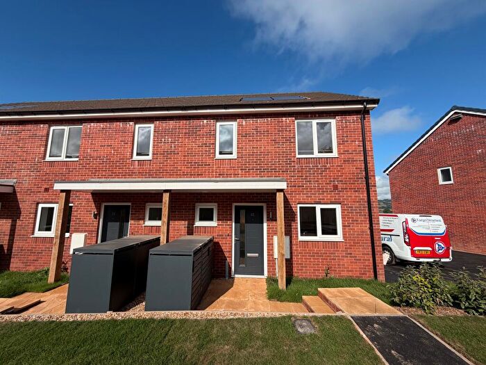 2 Bedroom End Of Terrace House For Sale In Braid Drive, Tiverton, EX16
