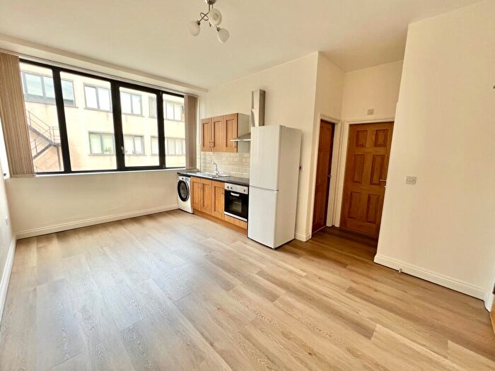 1 Bedroom Apartment To Rent In Southgate House, Halifax, HX1