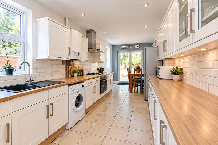 5 Bedroom Terraced House To Rent In Harrow Road, West End, Leicester, LE3
