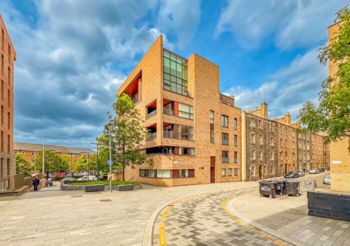 2 Bedroom Maisonette For Sale In / McEwan Square, Fountainbridge, Edinburgh, EH3