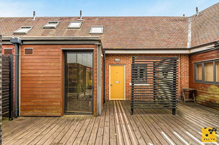 2 Bedroom Flat For Sale In Whitefriars Street, Canterbury, CT1