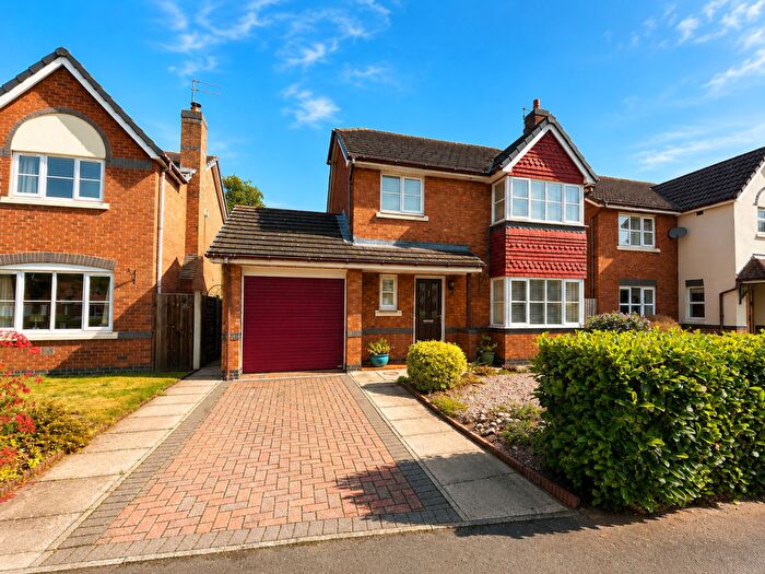 3 Bedroom Detached House For Sale In Hawthorne Close, Holmes Chapel, CW4