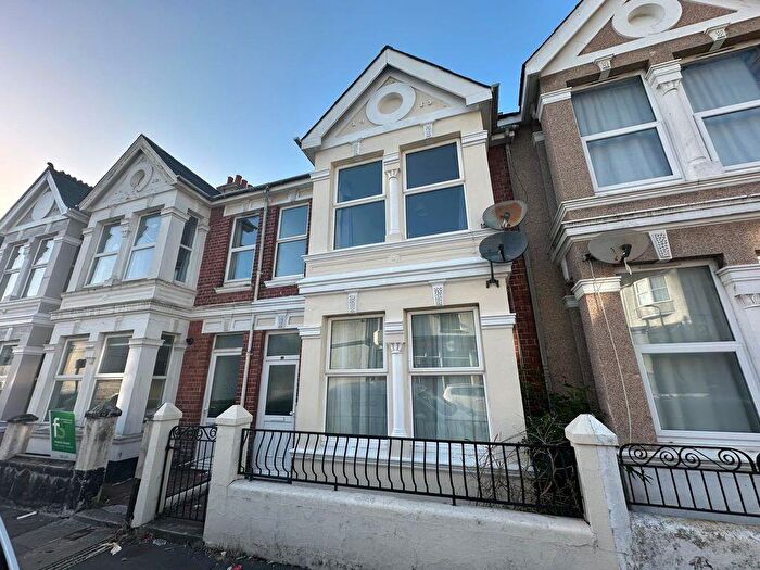 2 Bedroom Flat To Rent In Two Bedroom Flat In Glen Park Avenue, Plymouth, PL4