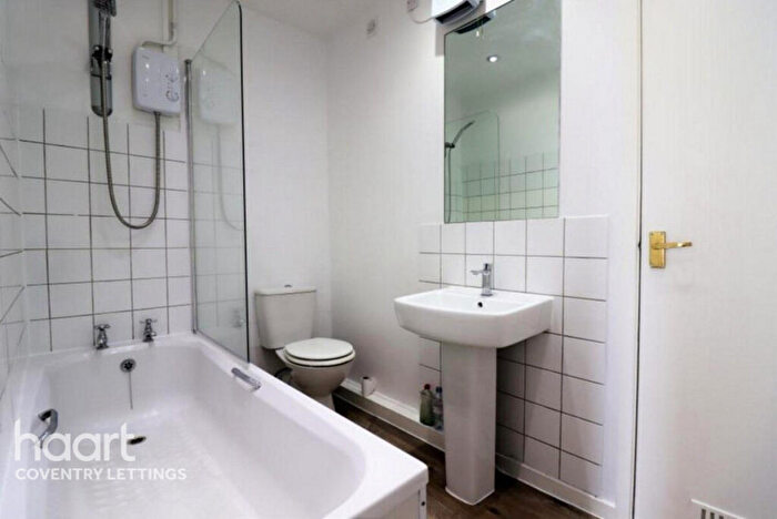 2 Bedroom Coach House To Rent In Berkeley Close, Nuneaton, CV11