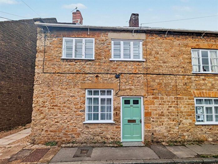 1 Bedroom End Of Terrace House To Rent In Fleet Street, Beaminster, Dorset, DT8