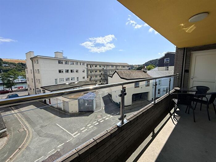 2 Bedroom Flat To Rent In Clarence Street, Dartmouth, TQ6