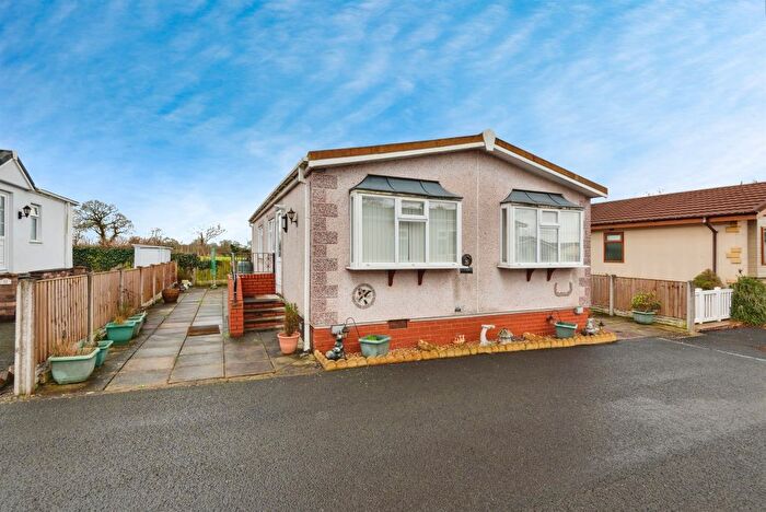 2 Bedroom Mobile/park Home For Sale In Chester Road, Dunham On The Hill, Frodsham, WA6