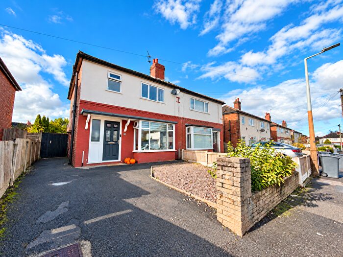 3 Bedroom Semi-Detached House For Sale In Lancaster Avenue, Thornton, FY5