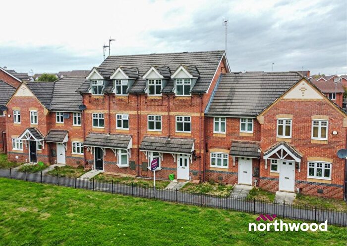 4 Bedroom Town House To Rent In Redwood Drive, Crewe, CW1