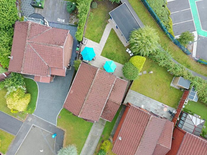 3 Bedroom Detached House For Sale In Farholme, Royton, Oldham, OL2