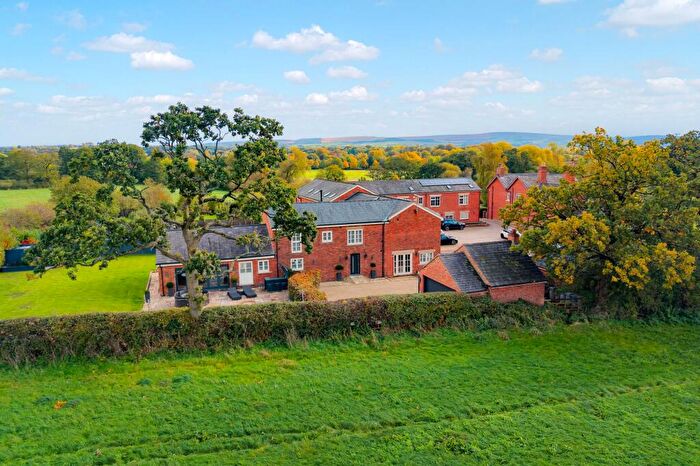 5 Bedroom Barn Conversion For Sale In Glastonbury Drive, Poynton, SK12