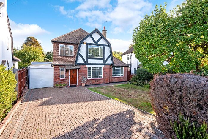 3 Bedroom Detached House For Sale In Pine Hill, Epsom, KT18
