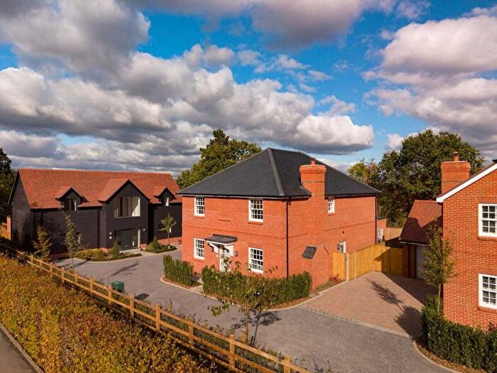 3 Bedroom Detached House For Sale In Charter Fields, Farnham Road, Odiham, Hook, RG29