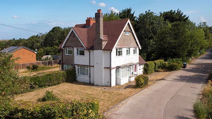3 Bedroom Semi-Detached House For Sale In Milcote, Stratford-Upon-Avon, CV37