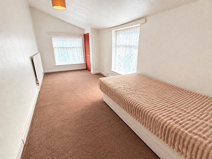 3 Bedroom Terraced House For Sale In Gordon Street, Semilong, NN2