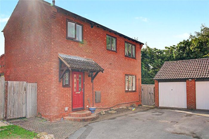 3 Bedroom Detached House For Sale In Thistledown, Wanborough, Swindon, Wiltshire, SN4