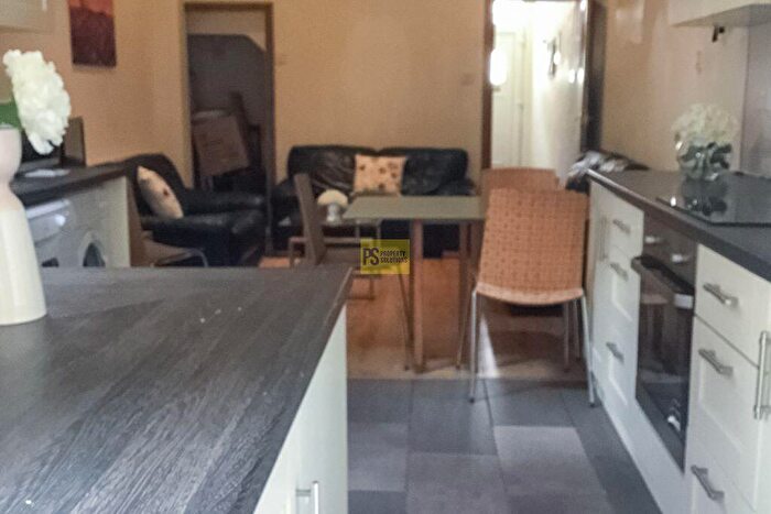 6 Bedroom Terraced House To Rent In Dawlish Road, Selly Oak, Birmingham, B29