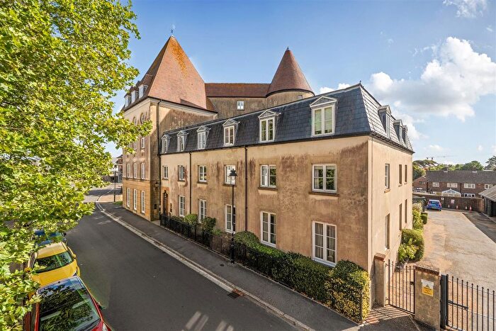 2 Bedroom Flat For Sale In Middlemarsh Street, Poundbury, Dorchester, DT1