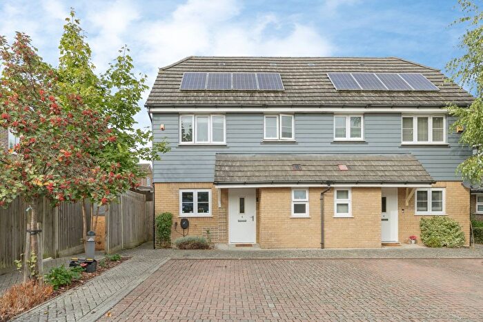 3 Bedroom Semi-Detached House For Sale In Laurie Close, Sevenoaks, Kent, TN14
